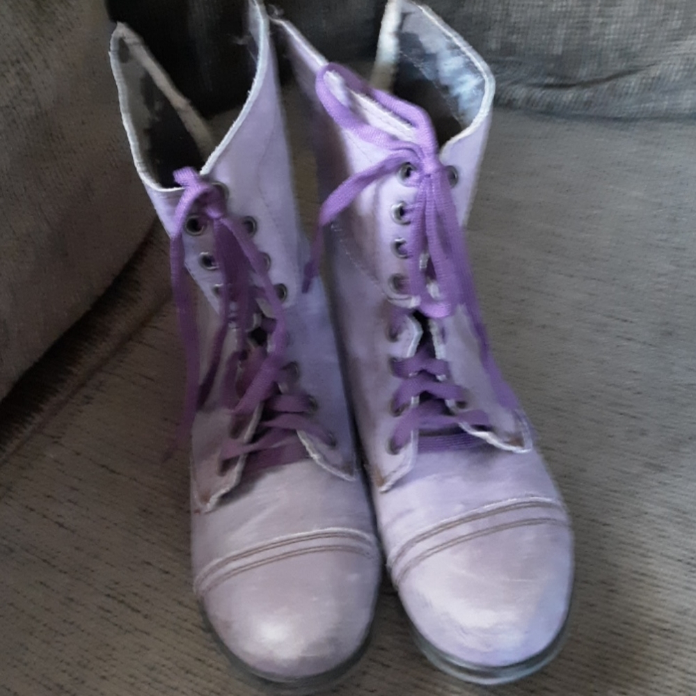 Steve Madden combat boots